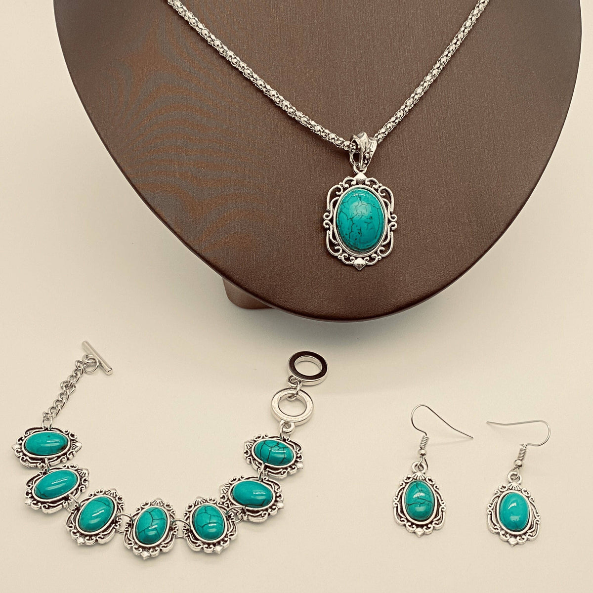 All Done Up! Bracelet, Earrings, & Necklace set